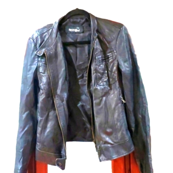 Fafifurni faux Leather Jacket European size 48 made in Italy - Picture 1 of 10